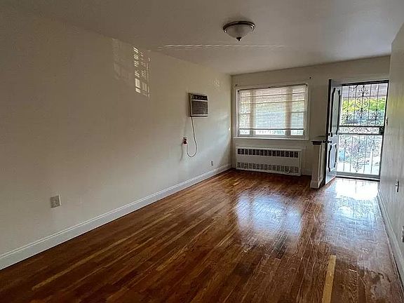 4th image of 721 E 101st St Floor 2