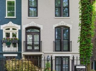 2049 N Howe St, Chicago, IL 60614