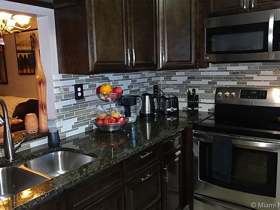 3rd image of 1601 NE 191st St #B414