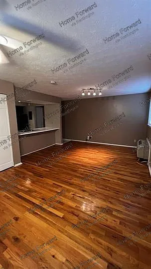 562 Woodland Ave #29 — Photo 7