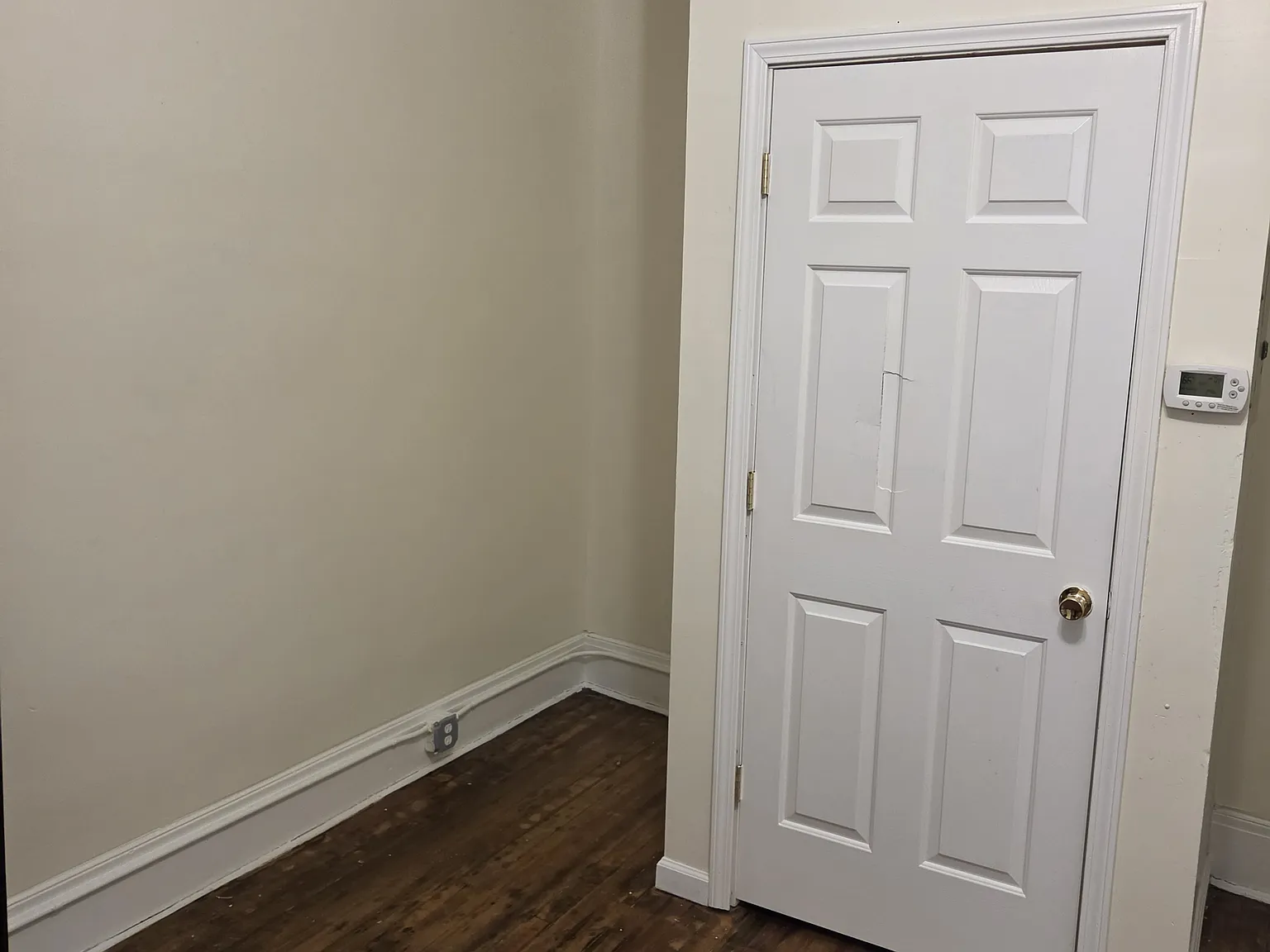 Studio, 285 sqft, $825 — Photo 2