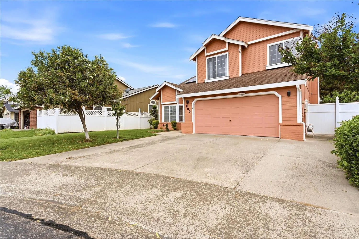 200 Porter Court photo 1