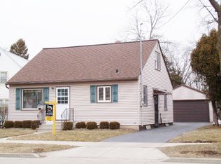 1530 W Winnebago St, Appleton, WI 54914