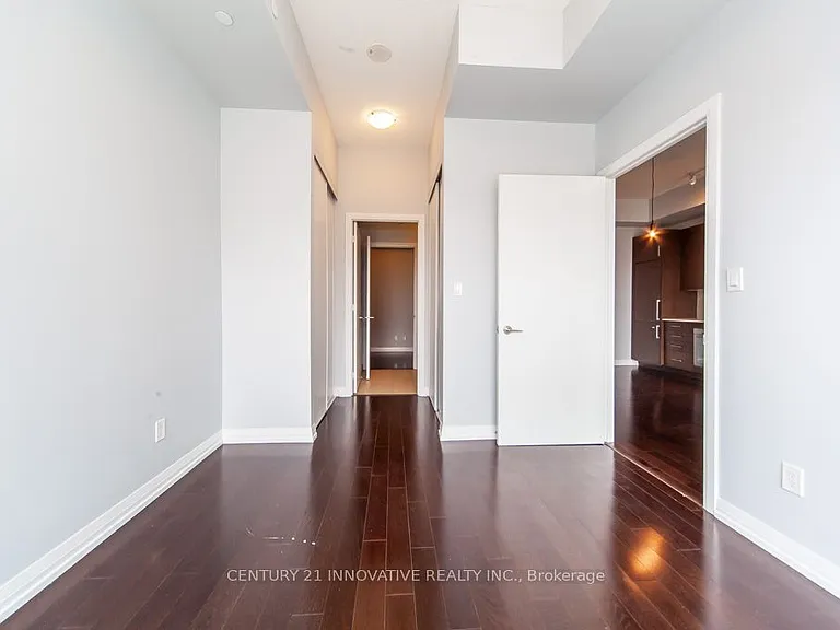 460 Adelaide St E #2023 — Photo 21