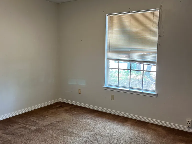 203 McClure Dr #203B — Photo 10