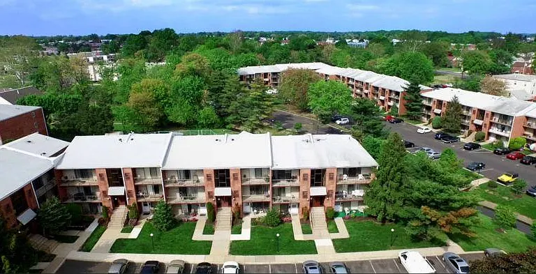 Ambassador Apartments — Photo 49