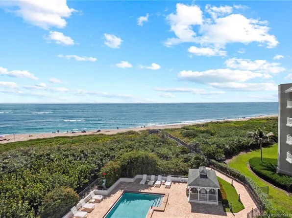 669 NE Plantation Rd APT 405, Stuart, FL 34996