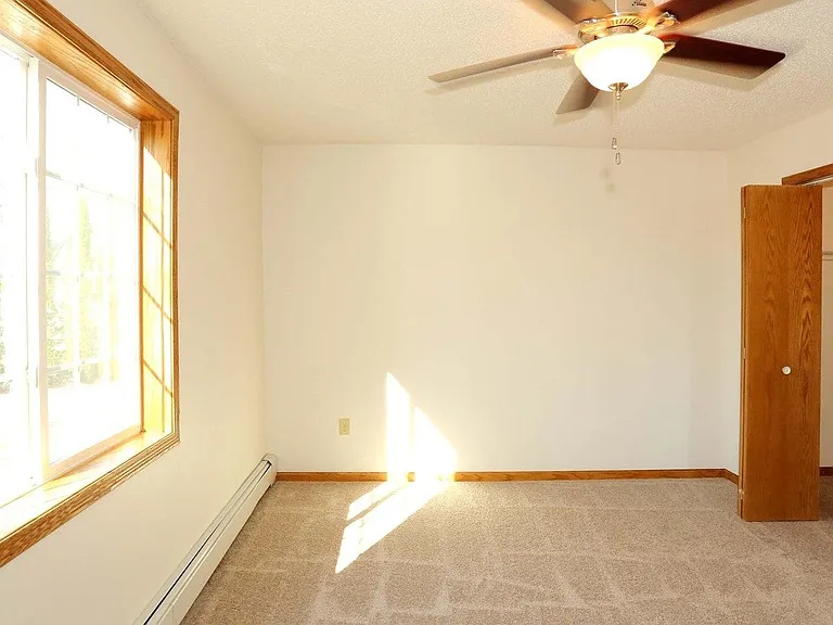 Mill Pond Apartments — Photo 31