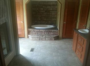 9921 Cave Off Rd, Bastrop, LA 71220