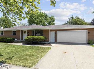 1520 N Eugene St, Appleton, WI 54914
