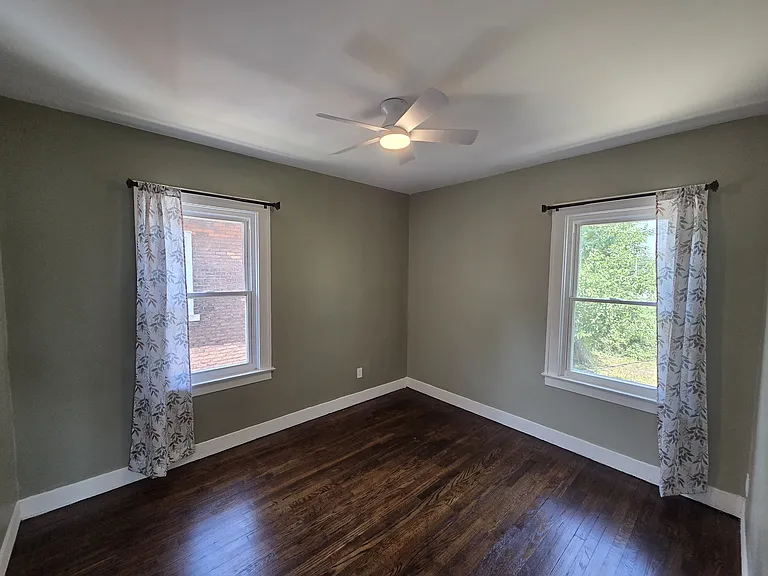 3964 Helen St — Photo 12