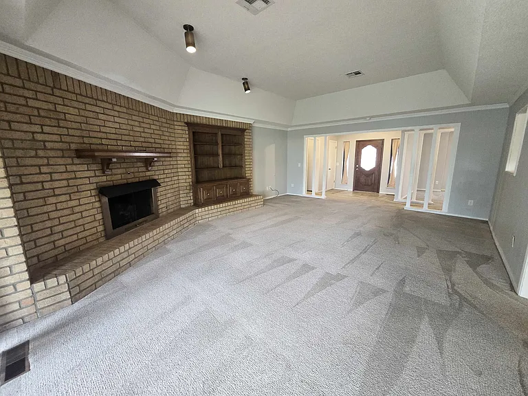 4009 Cherry Hill Ln — Photo 4