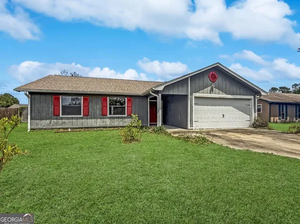 136 Cherry Point Dr, Saint Marys, GA 31558