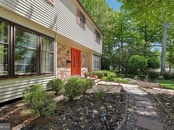 5th image of 1763 Tearose Ln