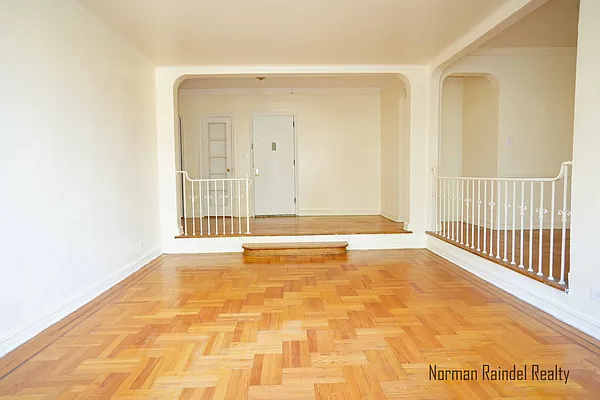 Rented by Norman Raindel, LREB | media 35