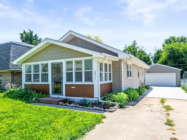 2011 Avenue F, Council Bluffs, IA 51501