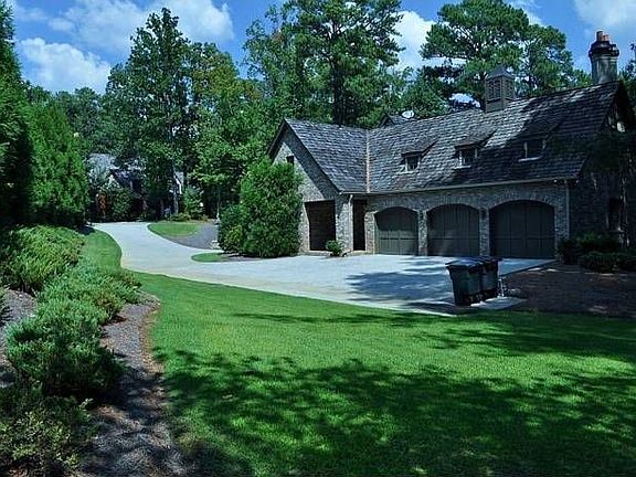 Side Garage