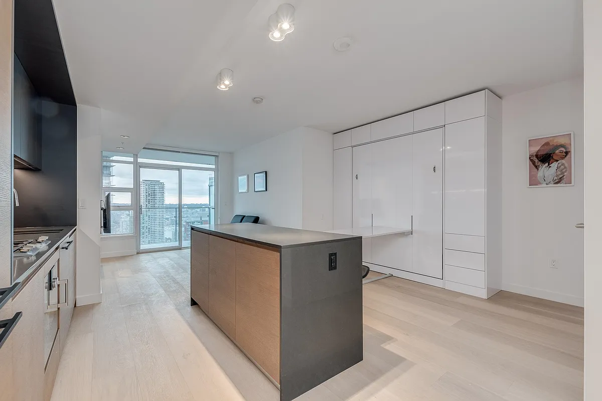 Building Photo - 1289 Hornby St #1209