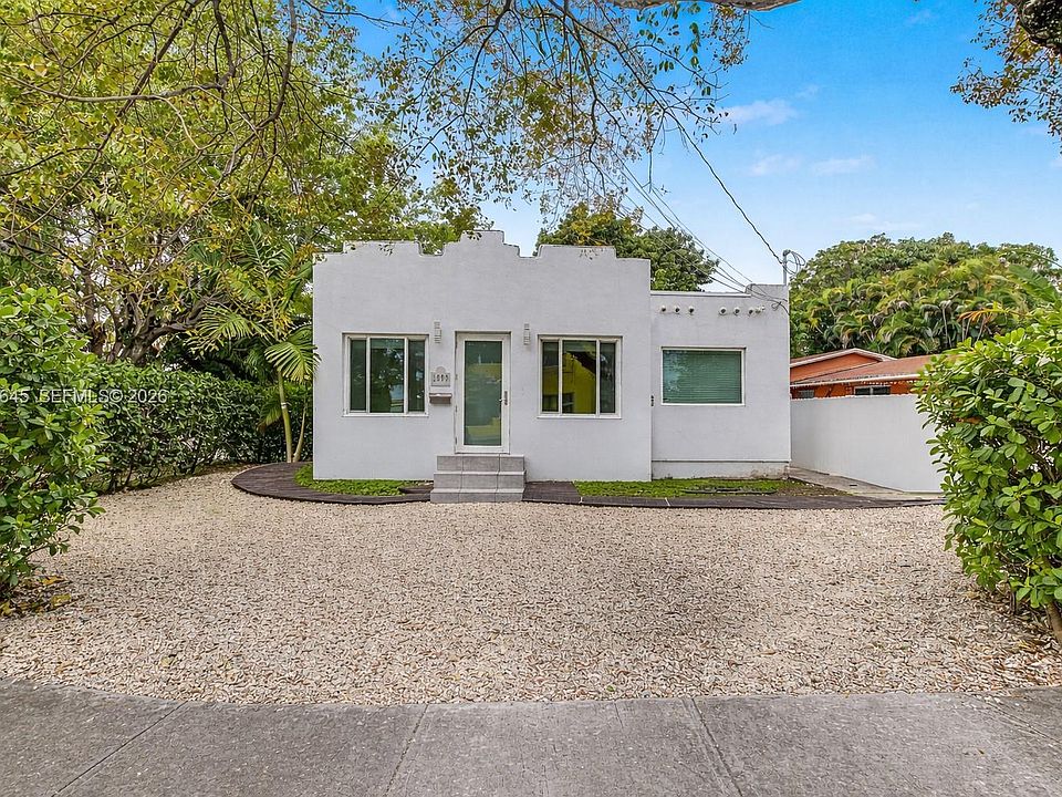 1st image of 2900 SW 4th St