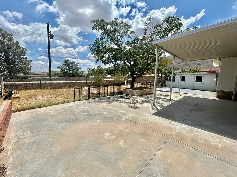 2900 Polk Ave — Photo 10