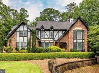 7765 Dunvegan Close, Sandy Springs, GA 30350