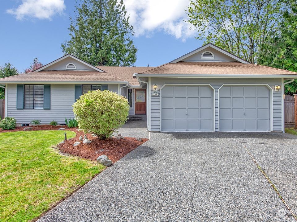 1st image of 909 223rd Court NE