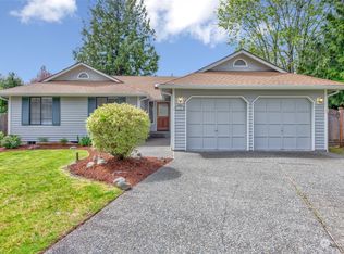 909 223rd Ct NE, Greenbank, WA