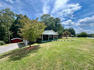 1514 Oak Forest Rd, Oak Hill, WV 25901