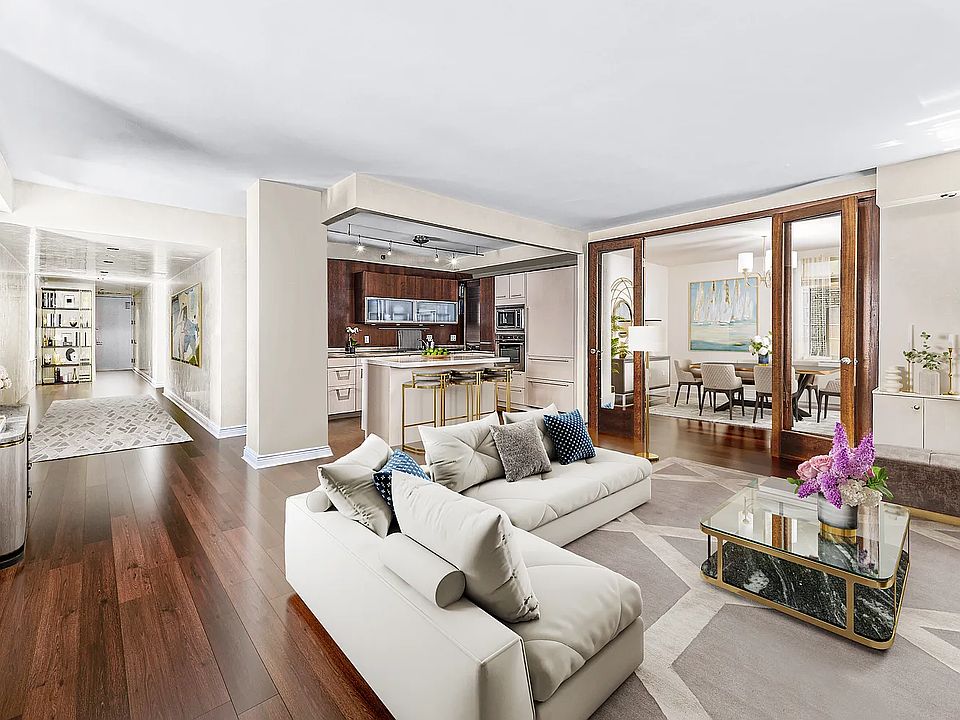 1st image of 224 W 18th St APT 8C