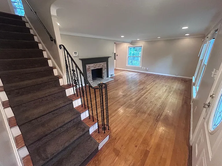 20825 Farnsleigh Rd — Photo 6