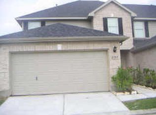 2910 Meadowglen Cv, Houston, TX 77082