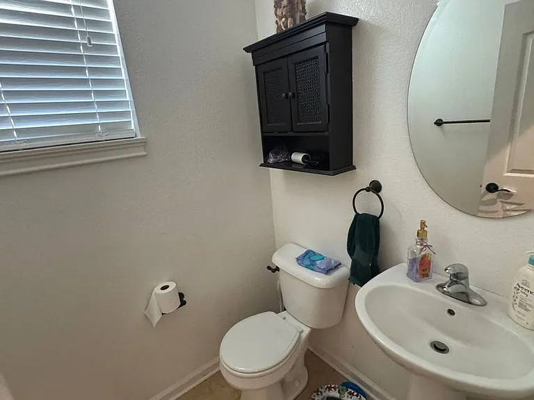 1822 Itasca Ave — Photo 5