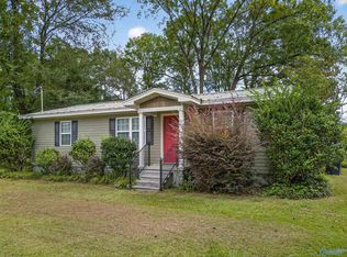 1611 Shelby Dr, Southside, AL 35907