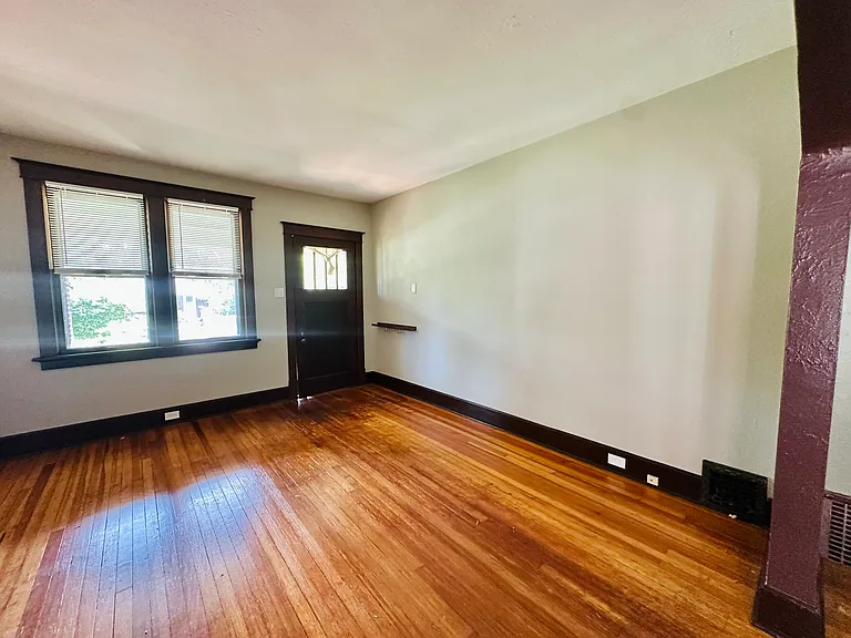 7509 Trenton Ave — Photo 6