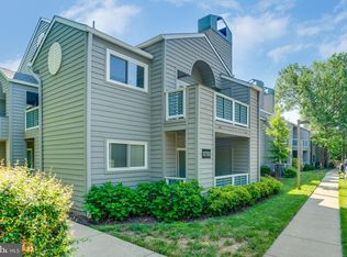 11701 Summerchase Cir, Reston, VA 20194