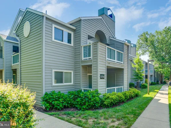 11701 Summerchase Cir, Reston, VA 20194