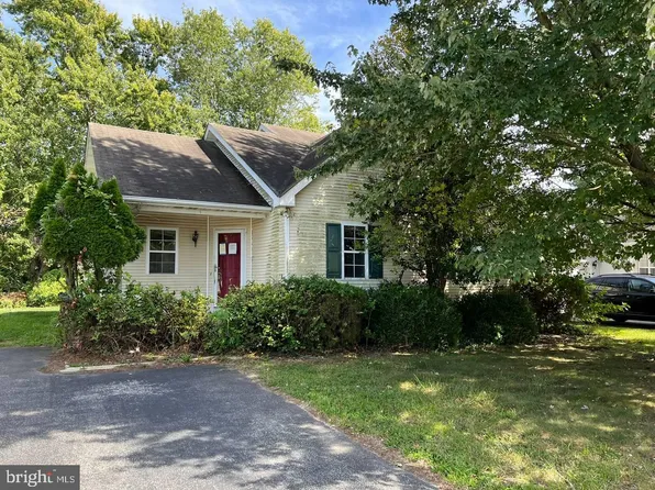 105 Courtney Ln, Felton, DE 19943