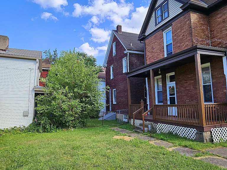 139 Camp Ave #1 — Photo 15