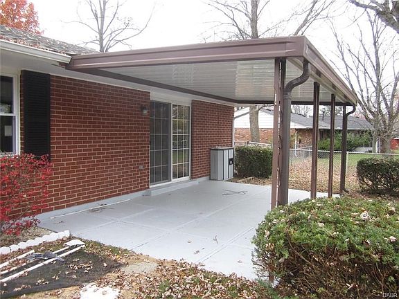 2nd image of 2414 Southlea Dr