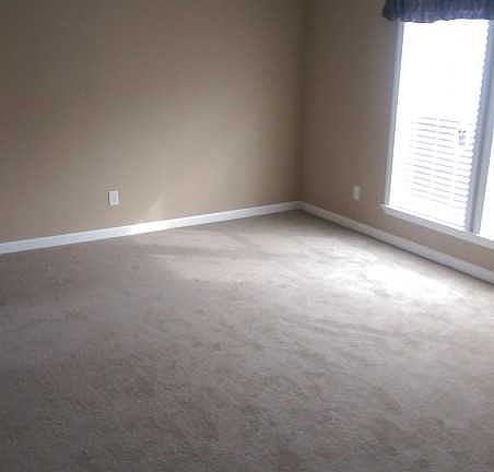 4th image of 2172 Oleander Dr