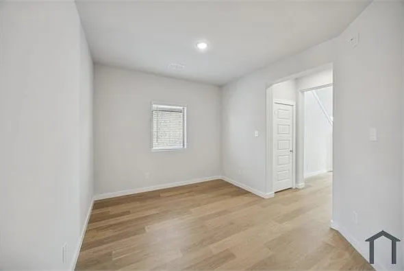 517 Green Gables Dr — Photo 5