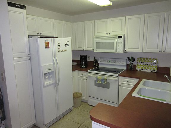 3rd image of 4167 Crystal Lake Dr