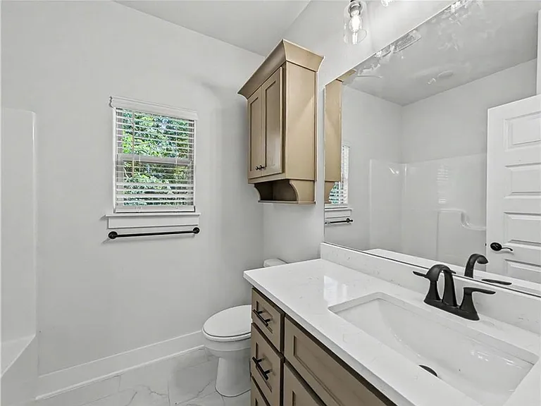 24 Cromarty Dr — Photo 17