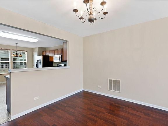 4th image of 101 Driscoll Ln Unit 3