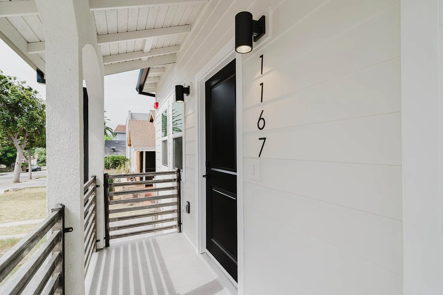 2 bed, 850 sqft, $3,500 — Photo 3