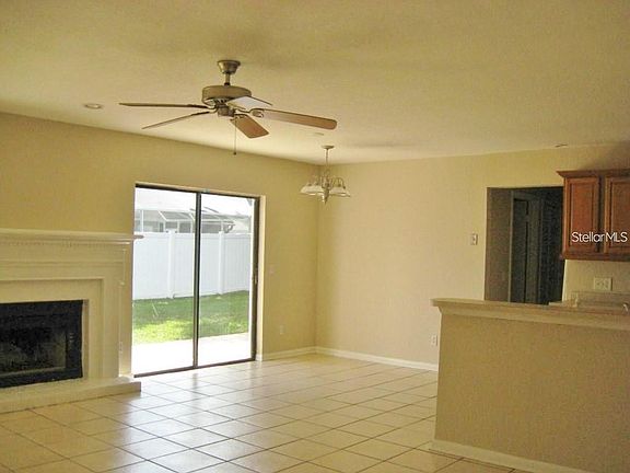 4th image of 16015 Marshfield Dr