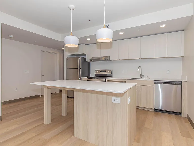 Beacon Pacific Village Apartments — Photo 51