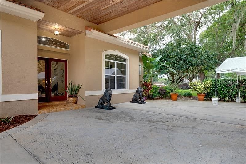 1st image of 3033 Los Amigos Dr