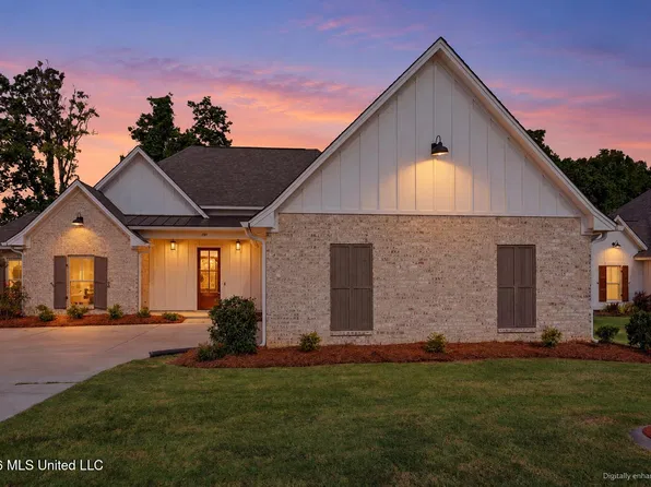 103 Ashby Ridge Dr, Canton, MS 39046