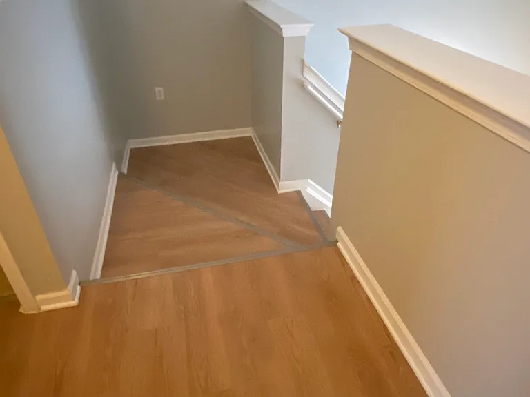 1112 Fountain View Cir — Photo 27